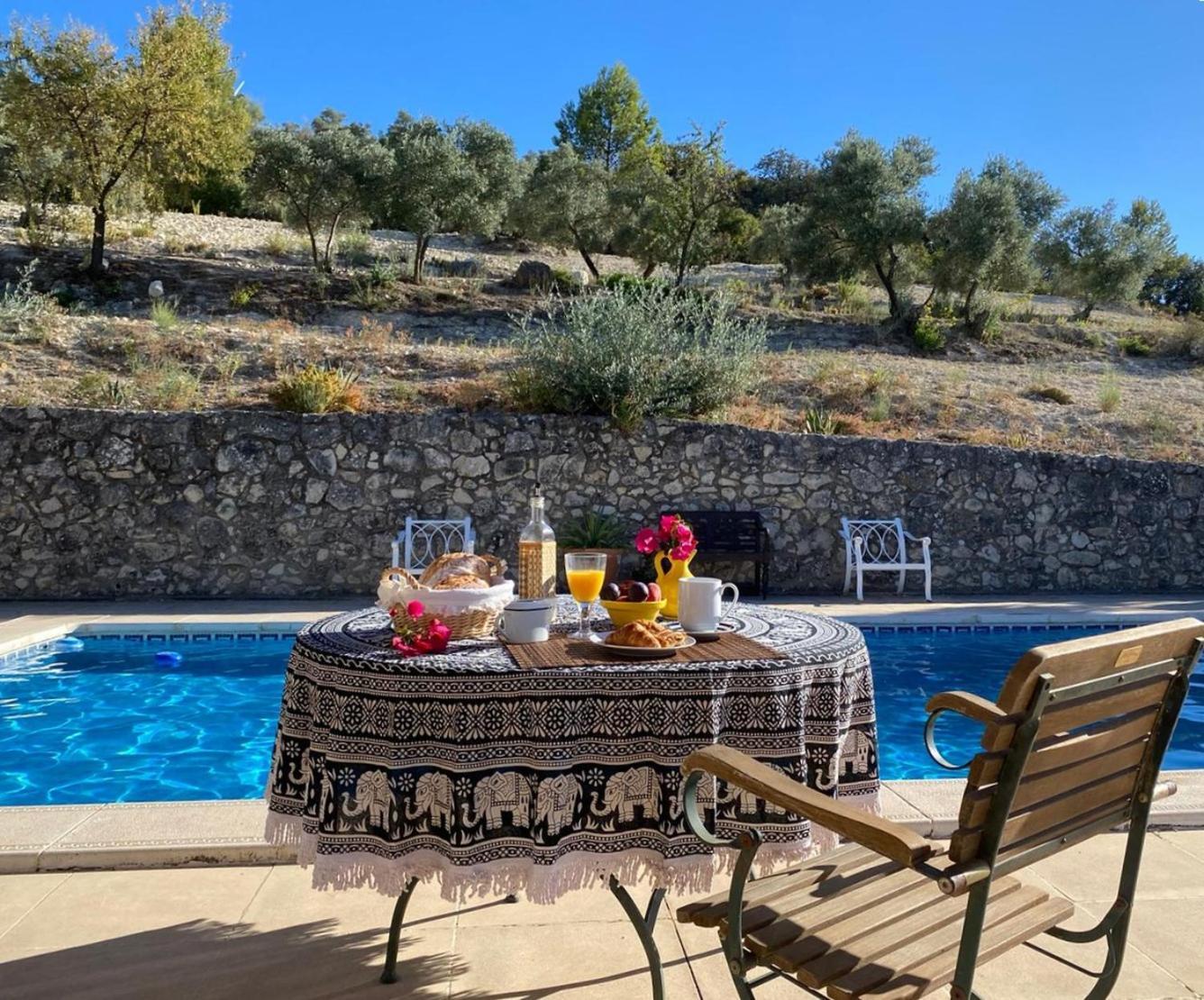 Vina Zarzarrosa Osuna Exteriör bild